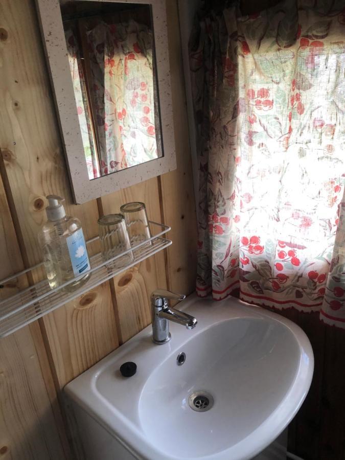 Vedru Puhketalu Campingplatz Vaike-Rakke